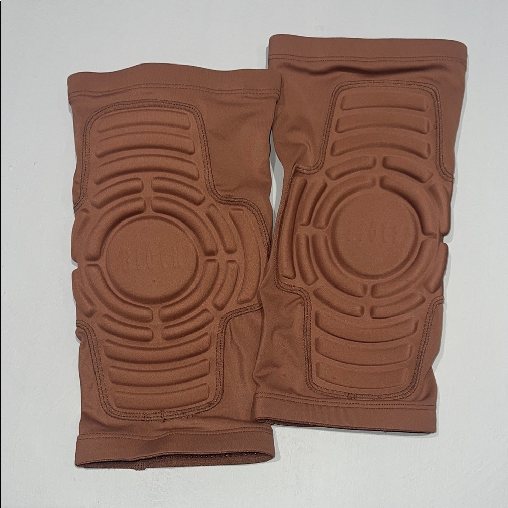 New Bloch Pro-Dance Knee Pads sz M/L Cocoa